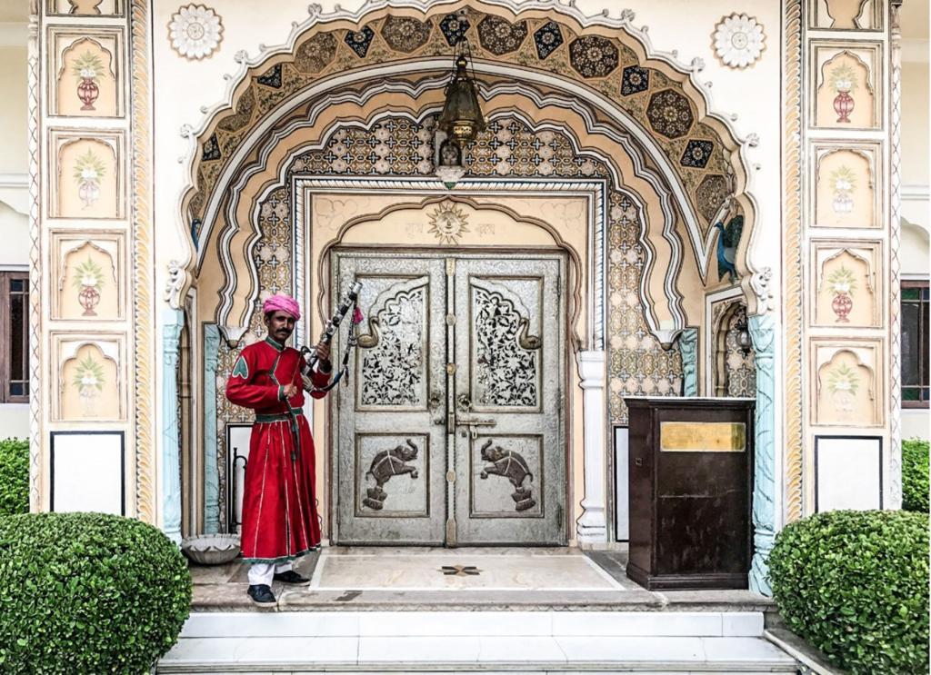 Hotel The Raj Palace Jaipur Exterior foto