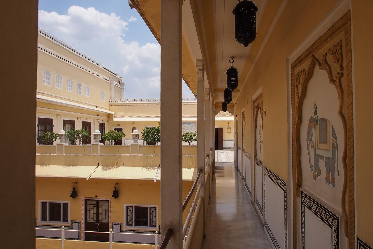 Hotel The Raj Palace Jaipur Exterior foto