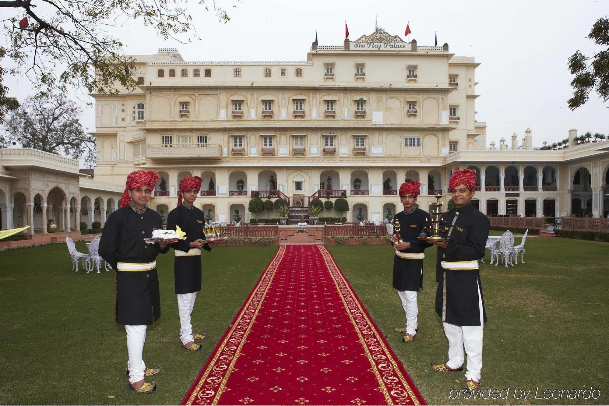 Hotel The Raj Palace Jaipur Exterior foto